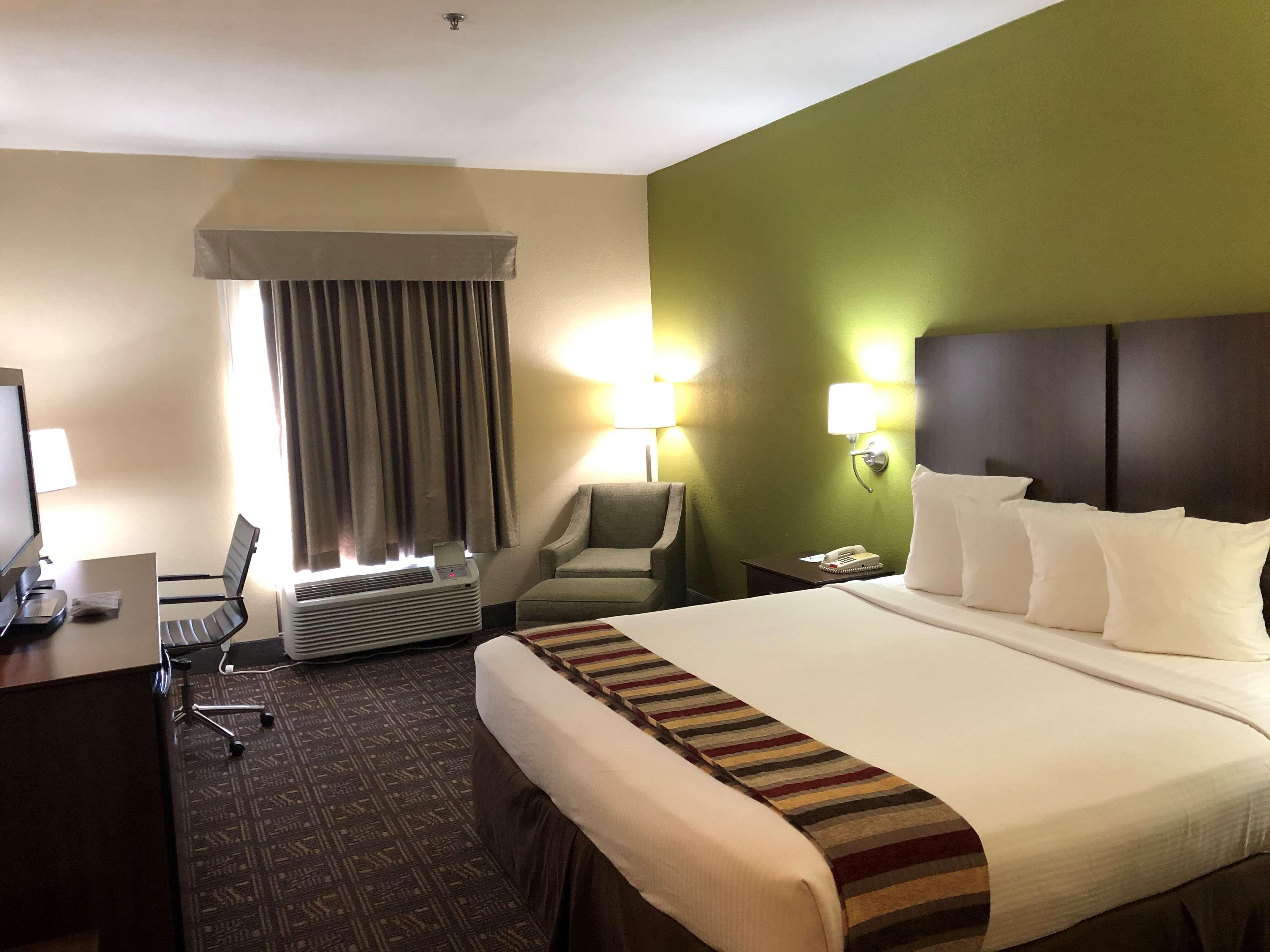 Best Western Rayne Inn Bagian luar foto